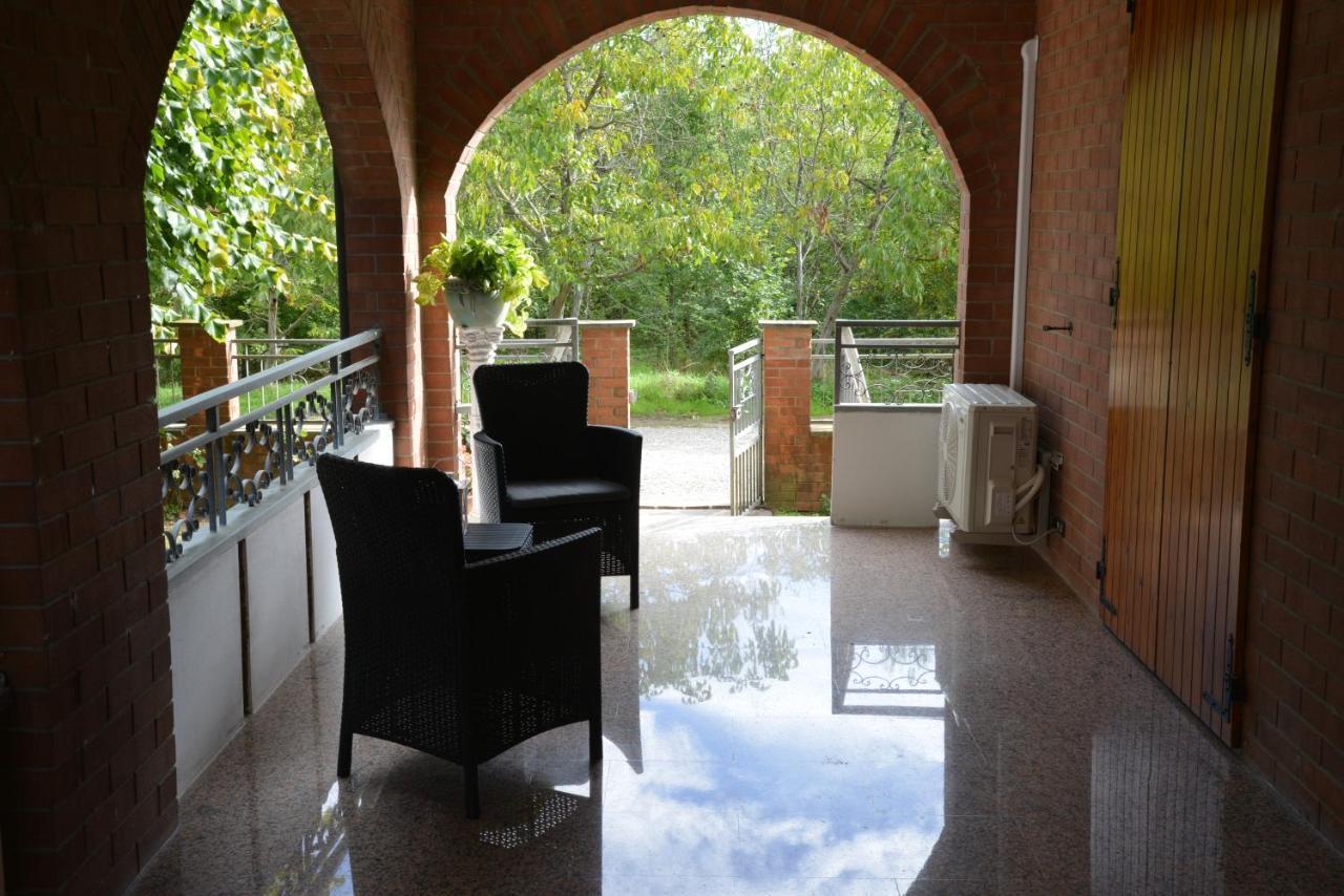 Villa Ferrari Oriella Solignano Nuovo Εξωτερικό φωτογραφία