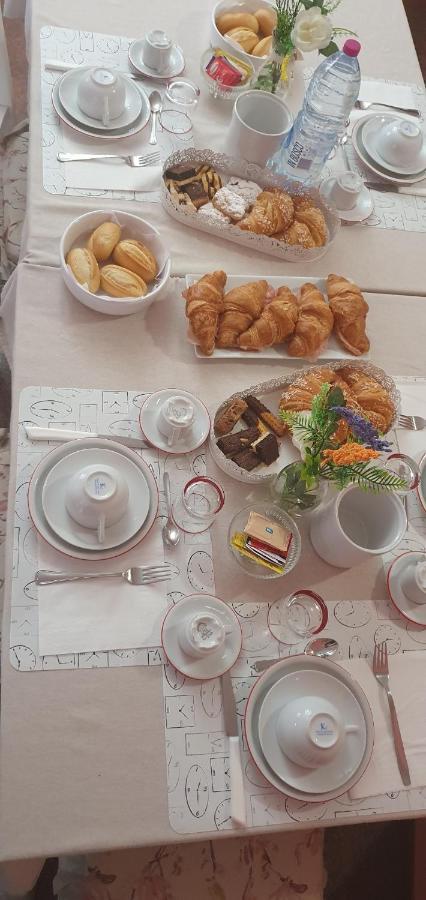 Villa Ferrari Oriella Solignano Nuovo Εξωτερικό φωτογραφία