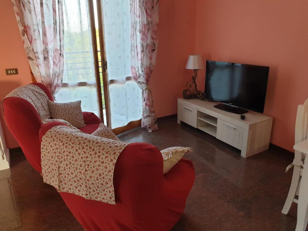 Villa Ferrari Oriella Solignano Nuovo Εξωτερικό φωτογραφία